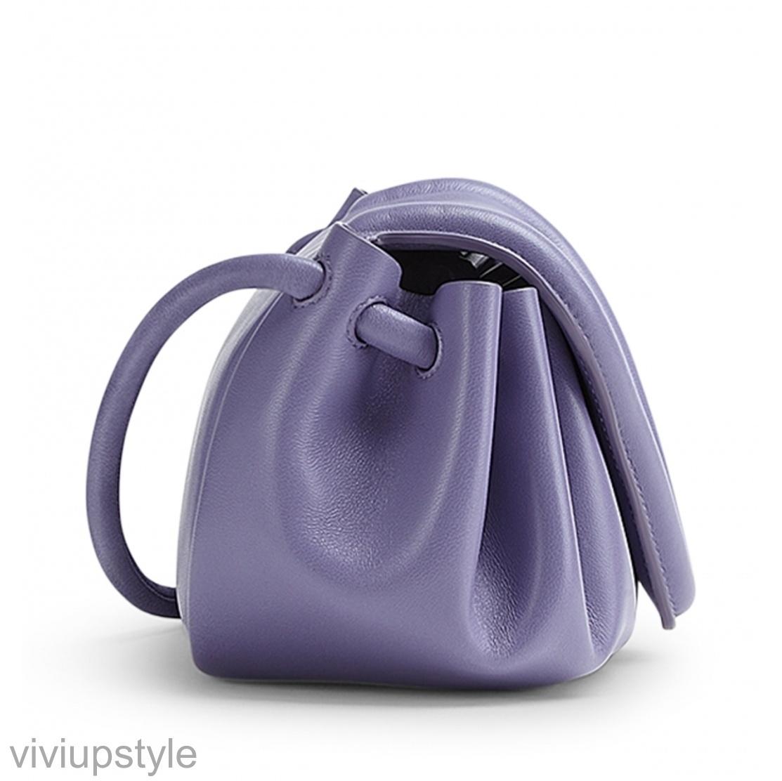 ボッテガヴェネタ BOTTEGA VENETA スモール トライアングル フラップ 658521 VCP30 5130