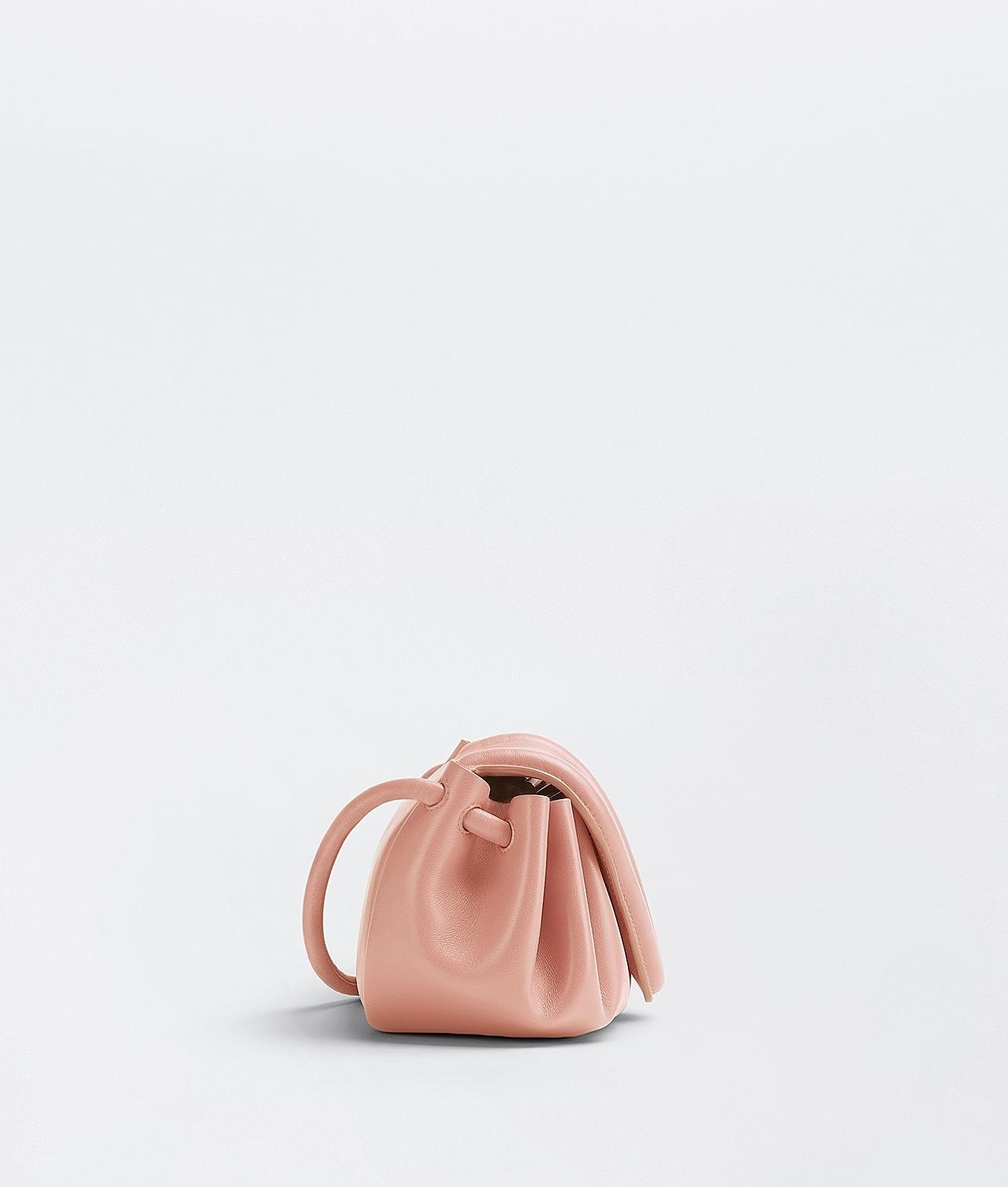 ボッテガヴェネタ BOTTEGA VENETA スモール トライアングル フラップ 6658521 VCP30 7806
