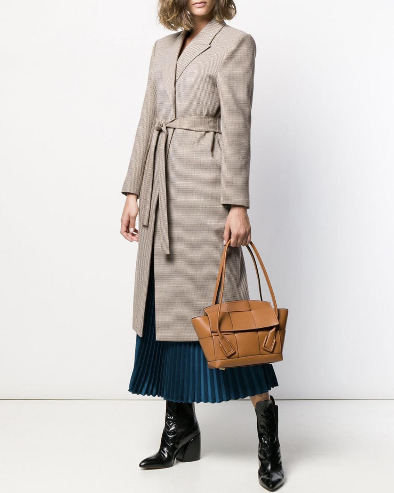 ボッテガヴェネタ Bottega Veneta ポイント イントレチャート バスケットバッグ 658697 V0EO1 9009