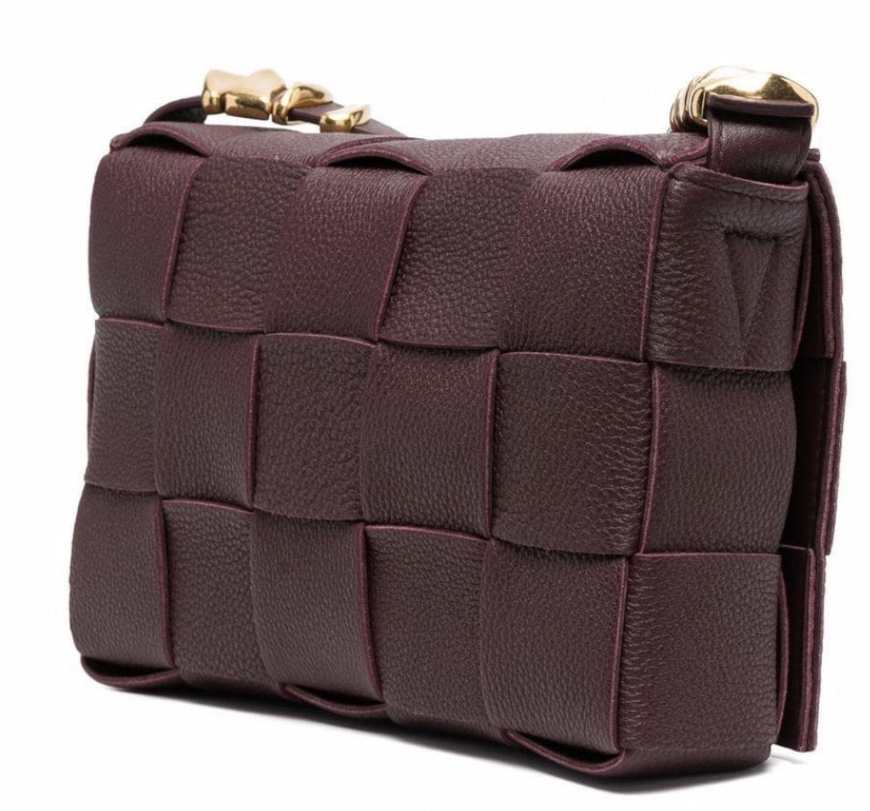 ボッテガベネタ Bottega Veneta クロスボディ イントレチャートレザー カセットショルダーバッグ 666870V17H16111