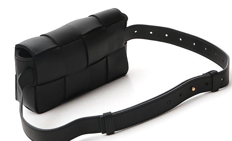 ボッテガ ヴェネタBOTTEGA VENETA ザ・ベルト カセット ウエストバッグ  カセット イントレナッパレザー 639367VMAY18648
