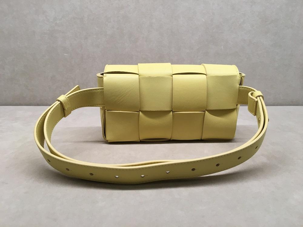 ボッテガ ヴェネタBOTTEGA VENETA ザ・ベルト カセット ウエストバッグ  カセット イントレナッパレザー 639367VMAY19316