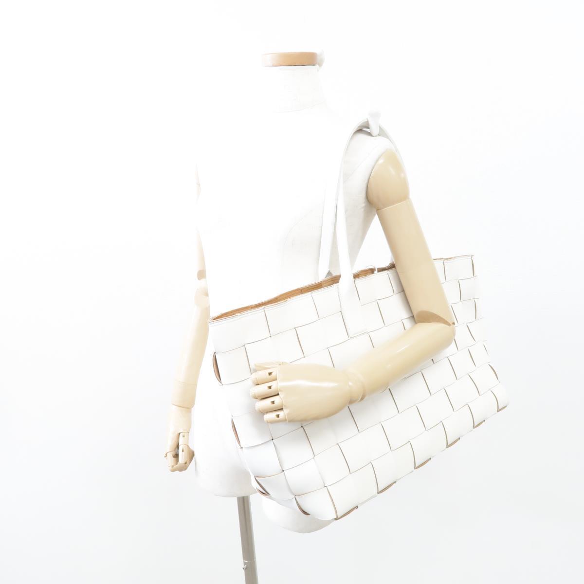ボッテガヴェネタ BOTTEGA VENETA ミディアム MAXI イントレチャート トートバッグ 576828 VMAY1 9005
