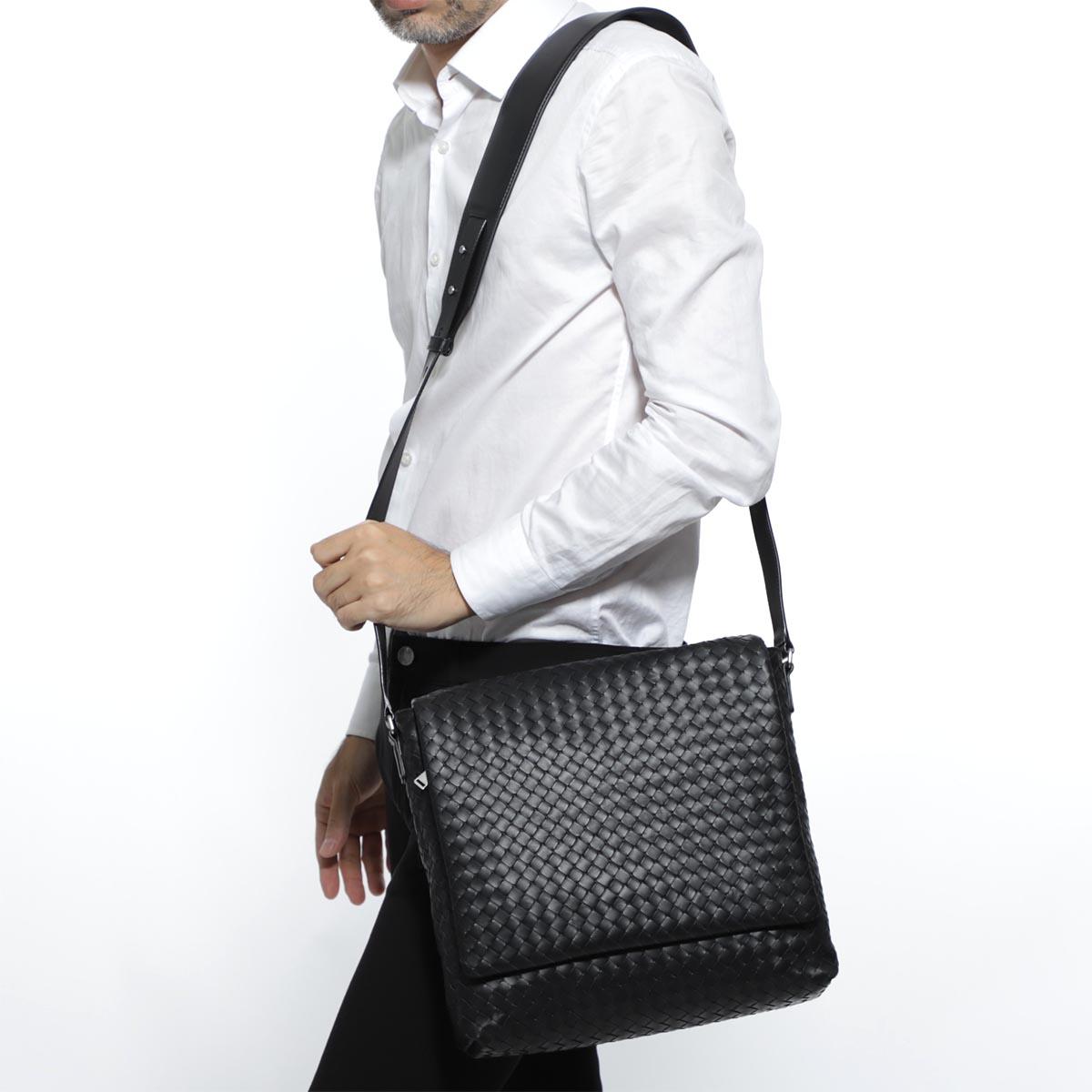 ボッテガヴェネタ BOTTEGA VENETA メッセンジャーバッグ ブラック メンズ ショルダー バッグ レザー 577538 vq139 1000