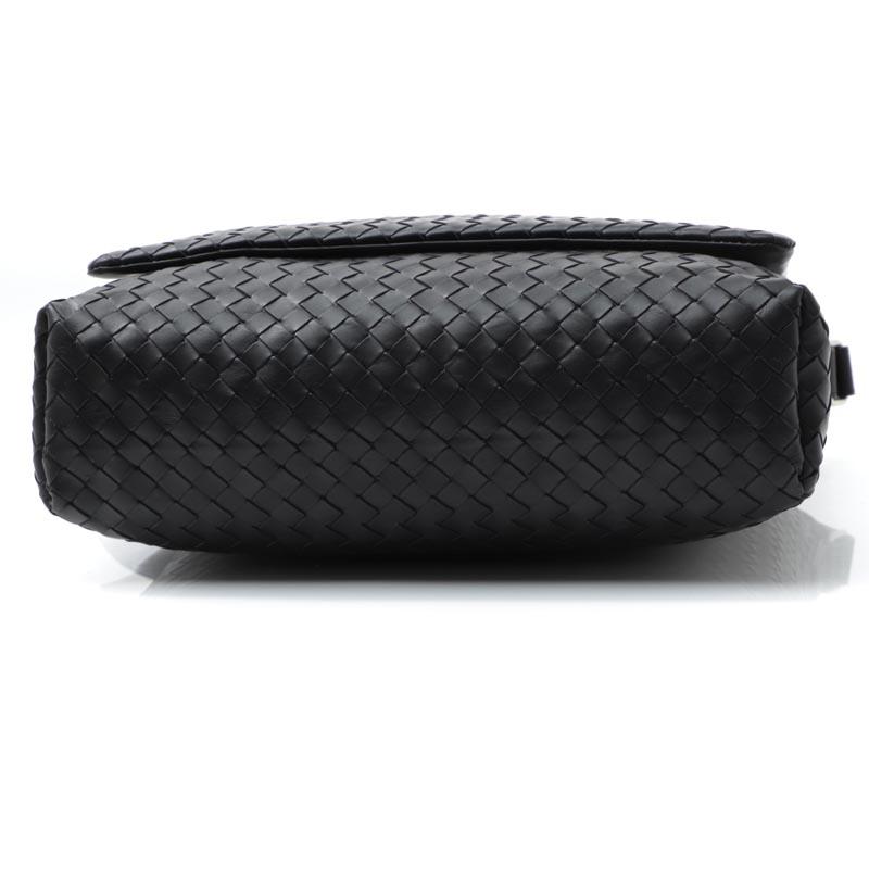 ボッテガヴェネタ BOTTEGA VENETA メッセンジャーバッグ ブラック メンズ ショルダー バッグ レザー 577538 vq139 1000