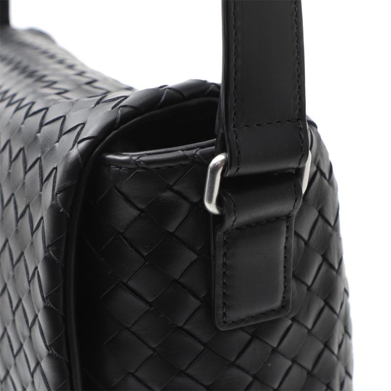 ボッテガヴェネタ BOTTEGA VENETA メッセンジャーバッグ ブラック メンズ ショルダー バッグ レザー 577538 vq139 1000