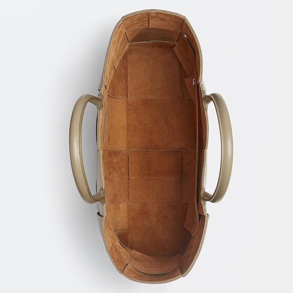 ボッテガヴェネタ BOTTEGA VENETA トートバッグ ハンドバッグ ブラック メンズ 620623 VB1K0 1511