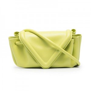 ボッテガヴェネタ BOTTEGA VENETA スモール トライアングル フラップ 658521 VCP30 3458