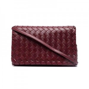 ボッテガヴェネタ SAINT LAURENT イントレチャート ショルダーバッグ ボルドー 609231VCPP16206