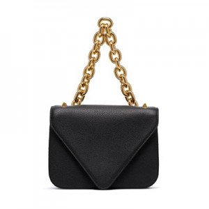 ボッテガヴェネタ BOTTEGA VENETA　マウントレザー ショルダー クロスボディバッグ 667399 V12M0 8425