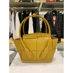 ボッテガヴェネタ BOTTEGA VENETA ハンドバッグ 2WAY レディース  ミニ ザ・アルコ GOAT 600606-va981-7717​