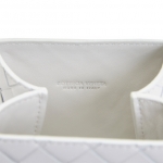 ボッテガ ヴェネタ  BOTTEGA VENETA バッグ レディース  ショルダーバッグ ミニ THE KNOT ザ ノット 639293 VCRA2 9143