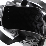 ボッテガヴェネタ BOTTEGA VENETA ショルダーバッグ クロスボディバッグ メンズ 629072 vcq71 8803