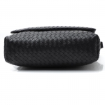 ボッテガヴェネタ BOTTEGA VENETA メッセンジャーバッグ ブラック メンズ ショルダー バッグ レザー 577538 vq139 1000