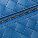 ボッテガヴェネタ BOTTEGA VENETA ボディバッグ/ベルトバッグ イントレチャート ブルー メンズ 601062 VCPQ2 4230