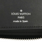 ルイ・ヴィトン LOUIS VUITTON トリヨン ジッピーウォレット・ヴェルティカル ラウンドファスナー 長財布  ノワール トリヨン メンズ財布 M68228