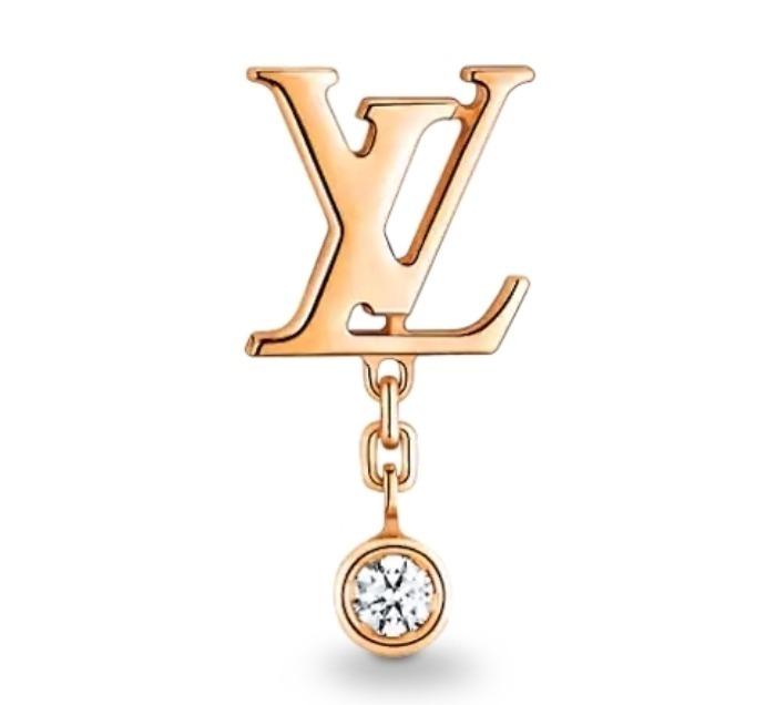 ルイヴィトン ピュス イディール ブロッサム LVロゴ・片耳ピアス２個セット Q96549