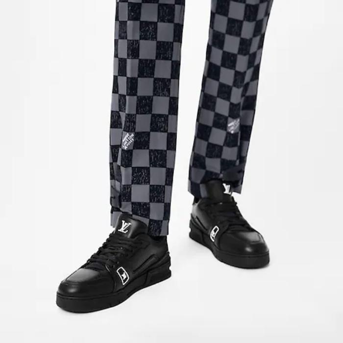 ルイヴィトン トレイナー・ラインスニーカー黒 1A9AFW