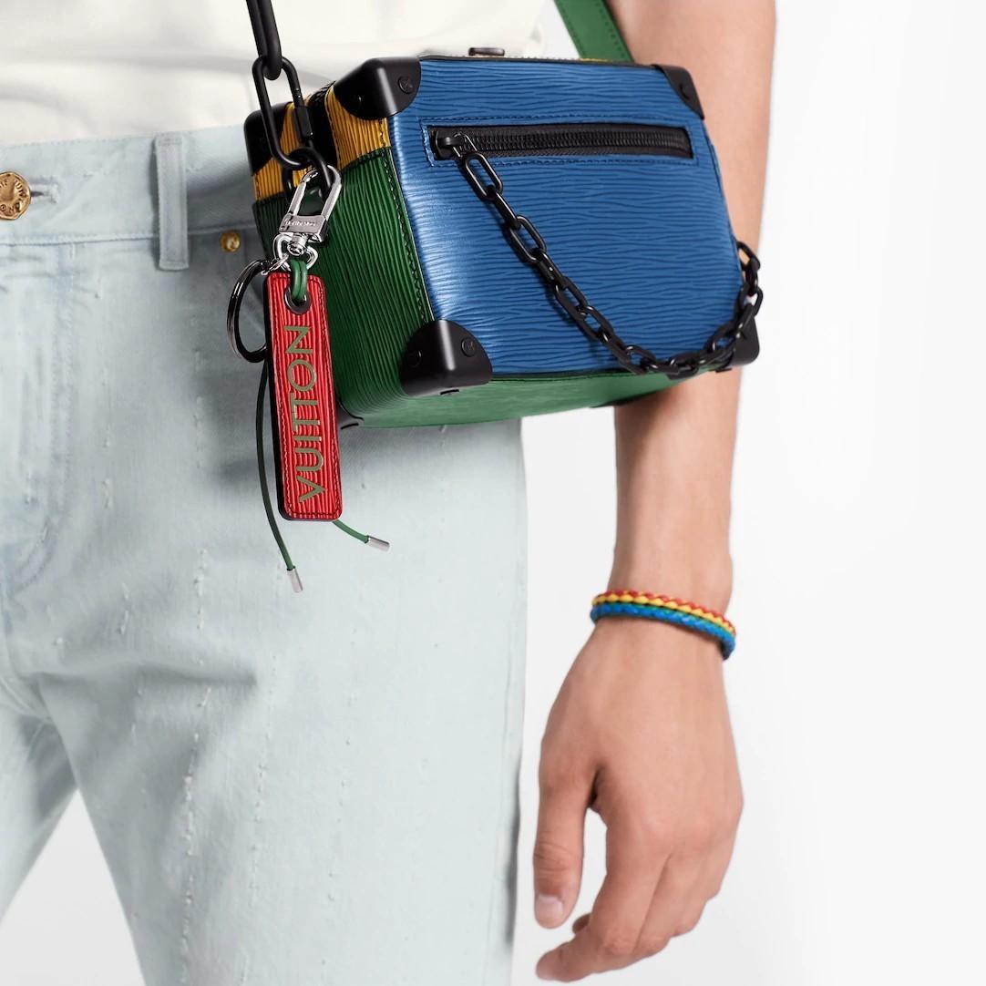 ルイヴィトン Louis Vuitton ポルトクレ・LVデュアル エピレザー キーホルダー MP2554