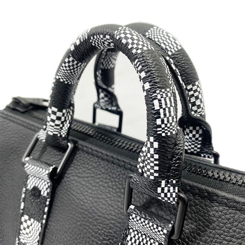 ルイ・ヴィトン LOUIS VUITTON キーポルXS ダミエ ディストーテッドキャンバス M80202