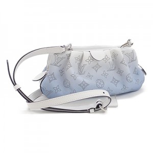 LOUIS VUITTON ルイヴィトン マヒナ・レザー スカラ・ミニ ショルダーバック M80497