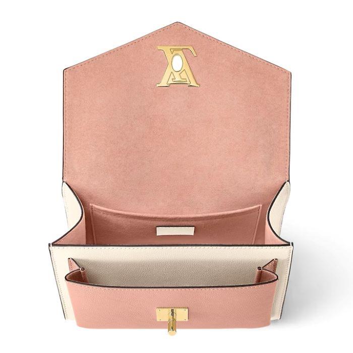 LOUIS VUITTON ルイヴィトン ロックミー･エヴァー MINI M22626