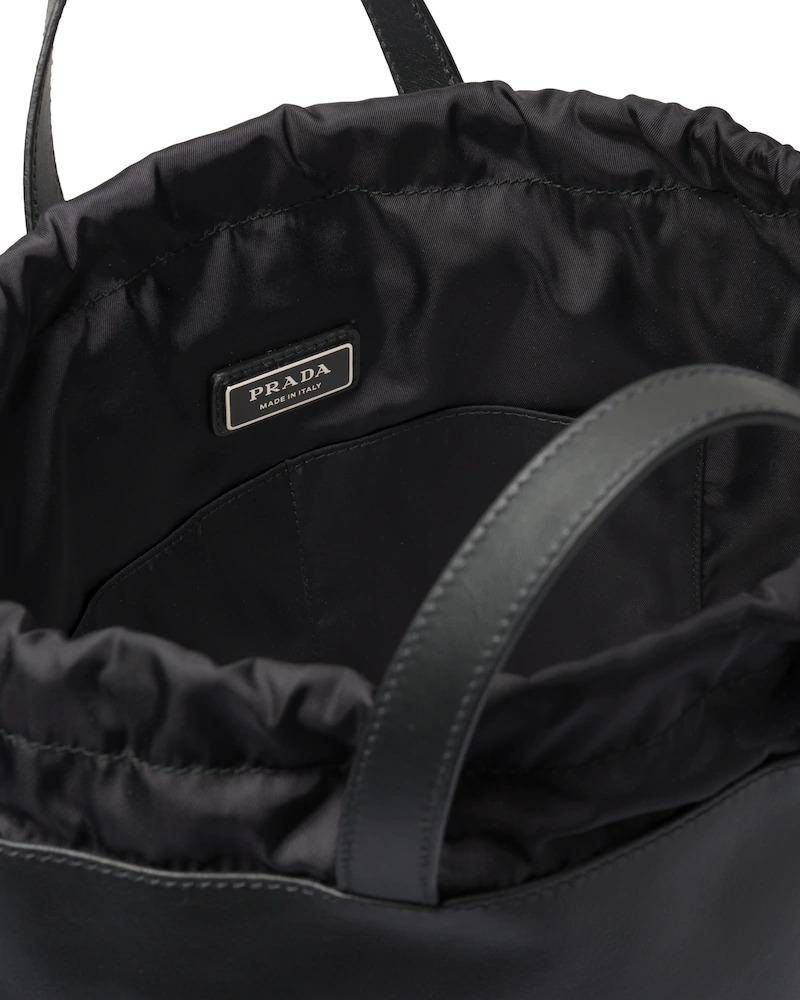 PRADA レザー バックパック リュックパック ブラック シンプル 2VZ035_2BYA_F0002