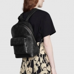 GUCCI GGエンボス バックパック リュックサック レザー ブラック 658579 1W3BN 1000