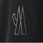 モンクレール グルノーブル MONCLER GRENOBLE ダウン切り替え ジップアップパーカ ブラック メンズ 8g00032 899ig 999