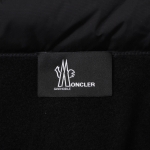 モンクレール グルノーブル MONCLER GRENOBLE ダウン切り替え ジップアップパーカ ブラック メンズ 8g00032 899ig 999