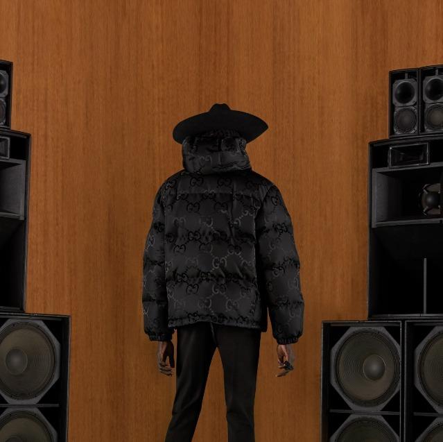 GUCCI ジャンボGGキャンバス ダウンジャケット 698710 Z8A2S 1000