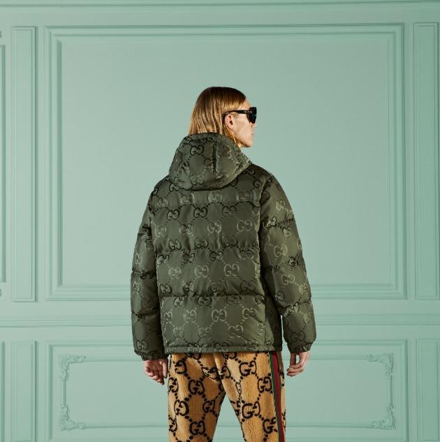 GUCCI ジャンボGGキャンバス ダウンジャケット 698710 Z8A53 3175