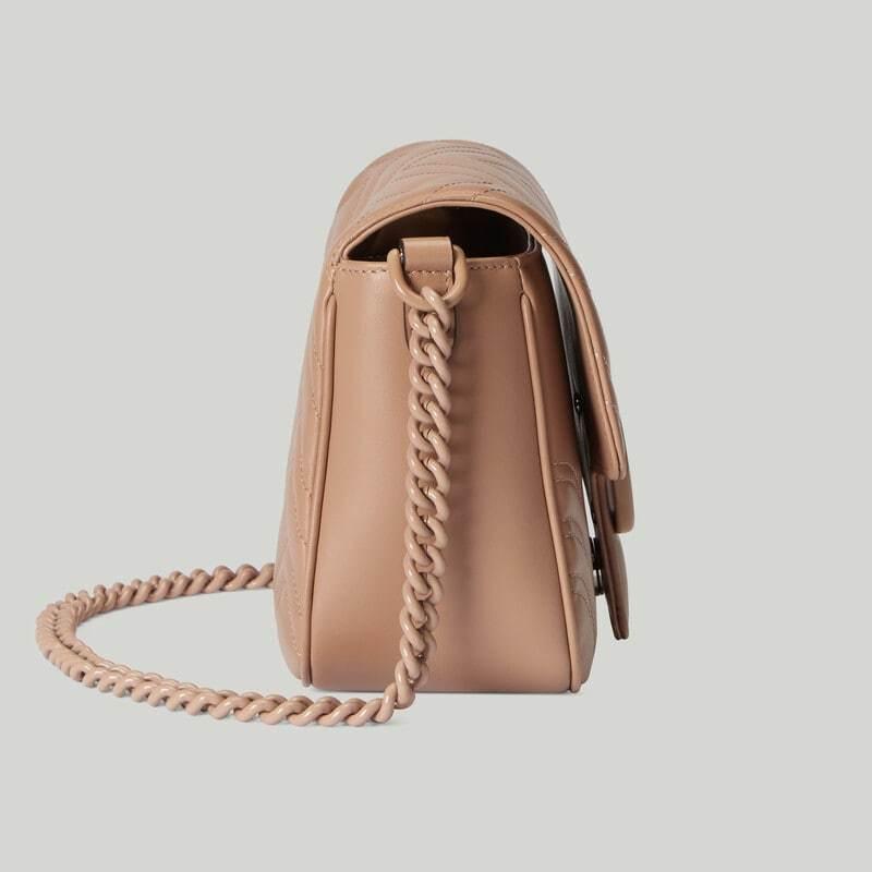 グッチ GGマーモント キルティング ショルダーバッグ ミニ バッグ 739681 DAAAI 2747