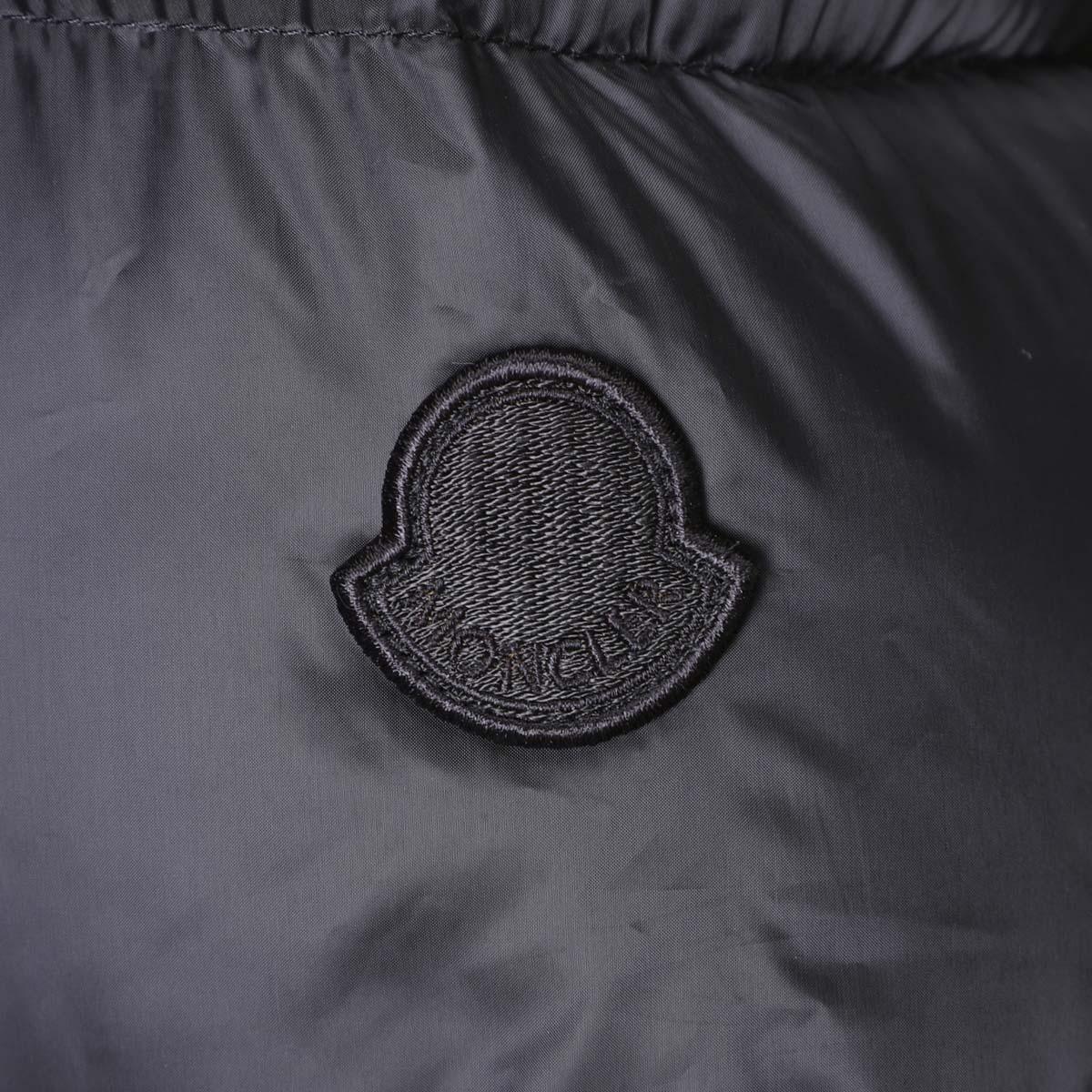 モンクレール MONCLER ダウンジャケット sydow 1a00001 m1998 999