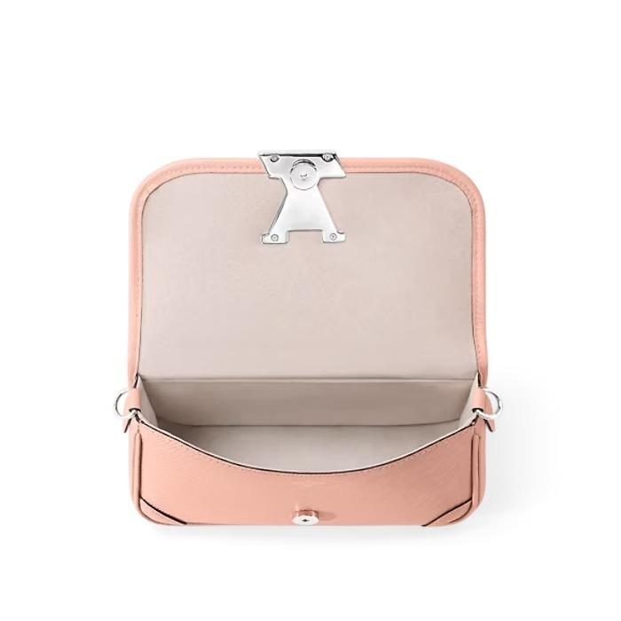 ルイヴィトン LOUIS VUITTON エピ バッグ ショルダーバッグ ビュシNM M20987