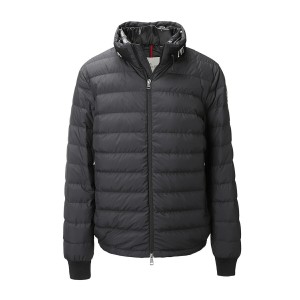 モンクレール MONCLER ダウンジャケット ブラック akio 1a00004 54a81 999