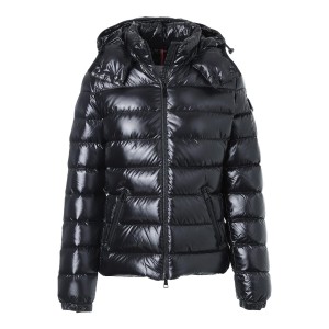 モンクレール MONCLER ダウンジャケット ブラック 4594205 68950 999