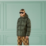 GUCCI ジャンボGGキャンバス ダウンジャケット 698710 Z8A53 3175
