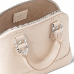 ルイヴィトン LOUIS VUITTON エピ ナノ・アルマ　M82411