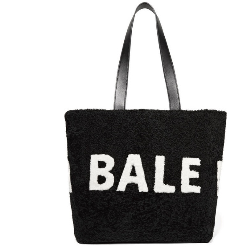 バレンシアガ Intarsia shearling shoulder bag バッグ ブラック 598768