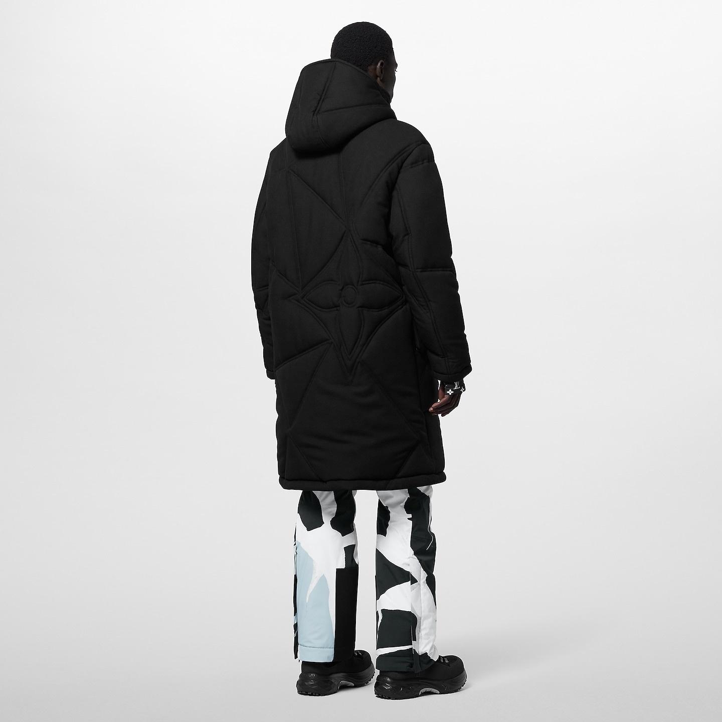 ルイ・ヴィトン LV 撥水ウール パデッド フード ロング コート ブラック 1AFAF3