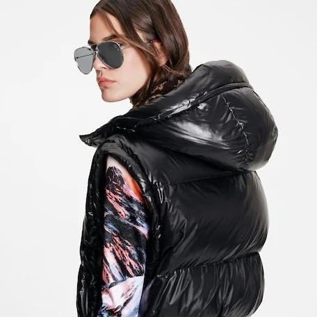 ルイヴィトン代引 LV グロッシースリーブレスパファ ダウンジャケット 1A9L9L