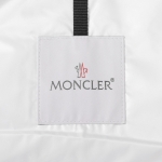 モンクレール MONCLER ダウンベスト ブラック oder 1a00017 595zj 999