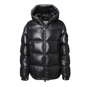 モンクレール MONCLER ダウンジャケット ブラック メンズ ecrins 1a00168 68950 999