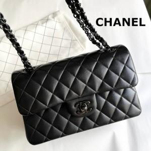 シャネル CHANEL ショルダーバッグ ミニフラップバッグ A01113 B06311 94305