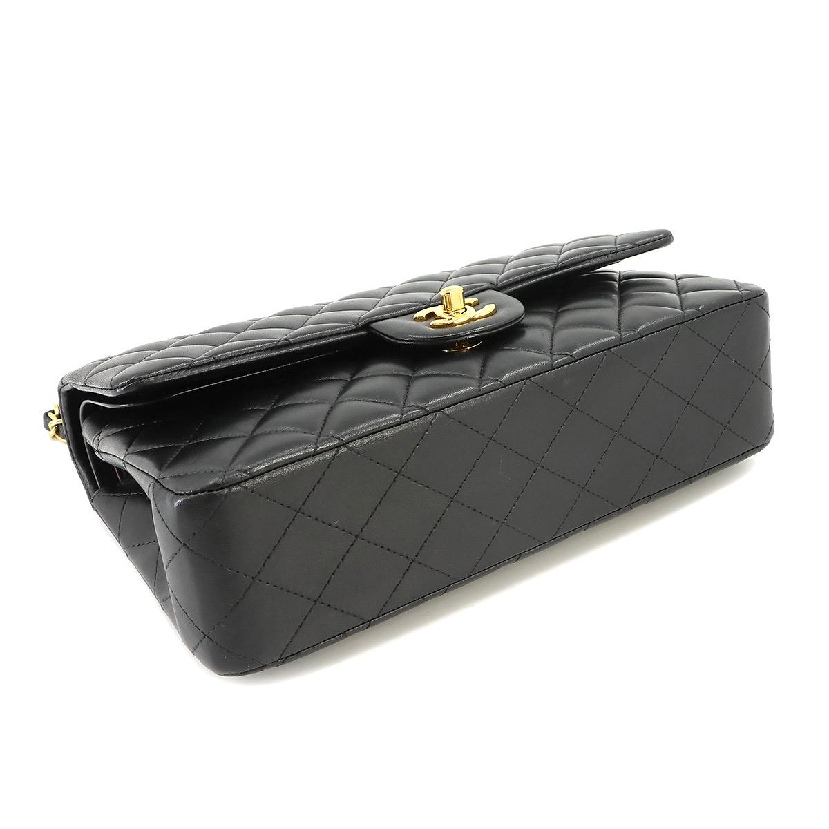 シャネル CHANEL マトラッセ 25 チェーン ショルダーバッグ レザー ブラック ゴールド 金具 A01112