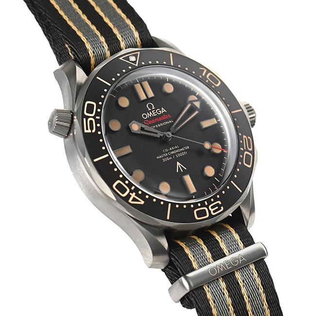 オメガ  シーマスターダイバー300コーアクシャルマスタークロノメーター007 210.92.42.20.01.001