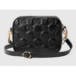 グッチ GUCCI GGマトラッセ レザー スモール バッグ ブラック 702234 UM8HG 1046