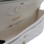 CHANEL シャネル クラシック ハンドバッグ ホワイト ゴールド金具 キャビアスキン A01112