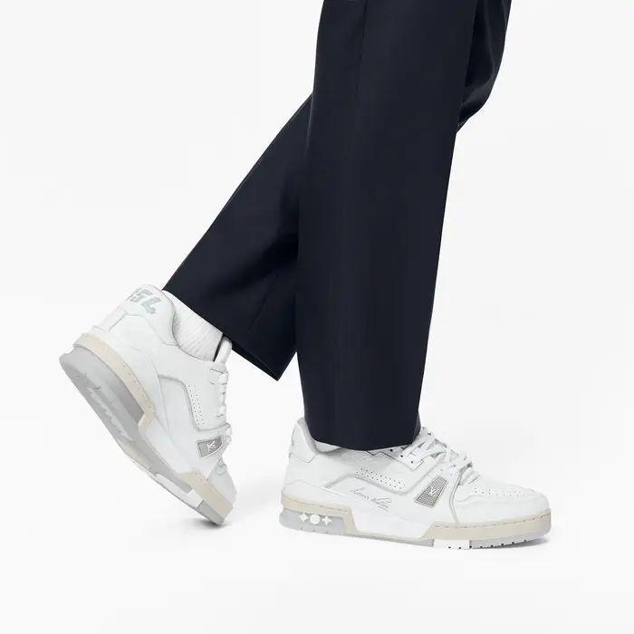Louis Vuitton 1A8WAX スニーカー LVトレイナー